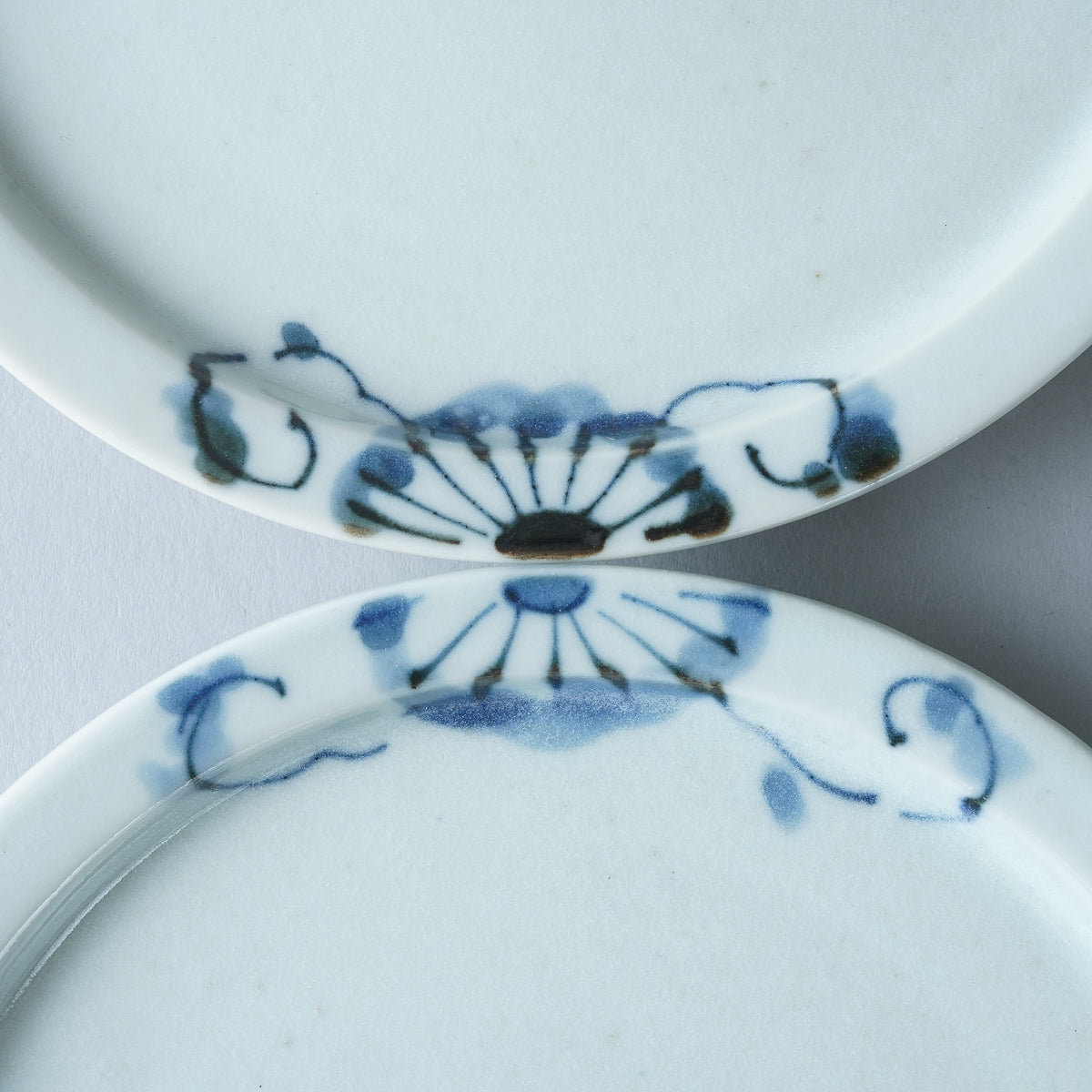有田焼 染付菊絵 五寸天平皿 14.5cm