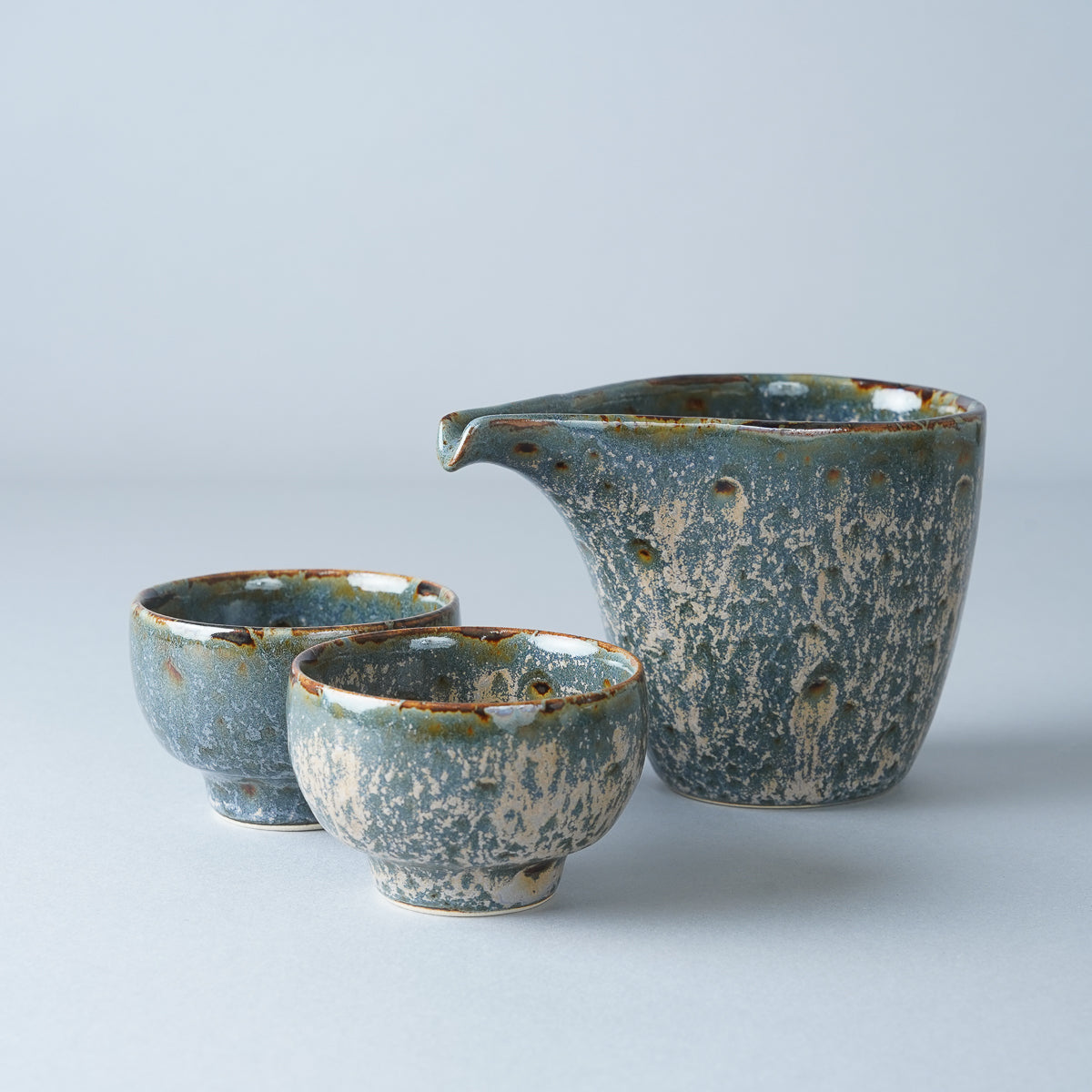 波佐見焼 孔雀釉 片口酒器/ぐい呑 (250ml / 80ml)