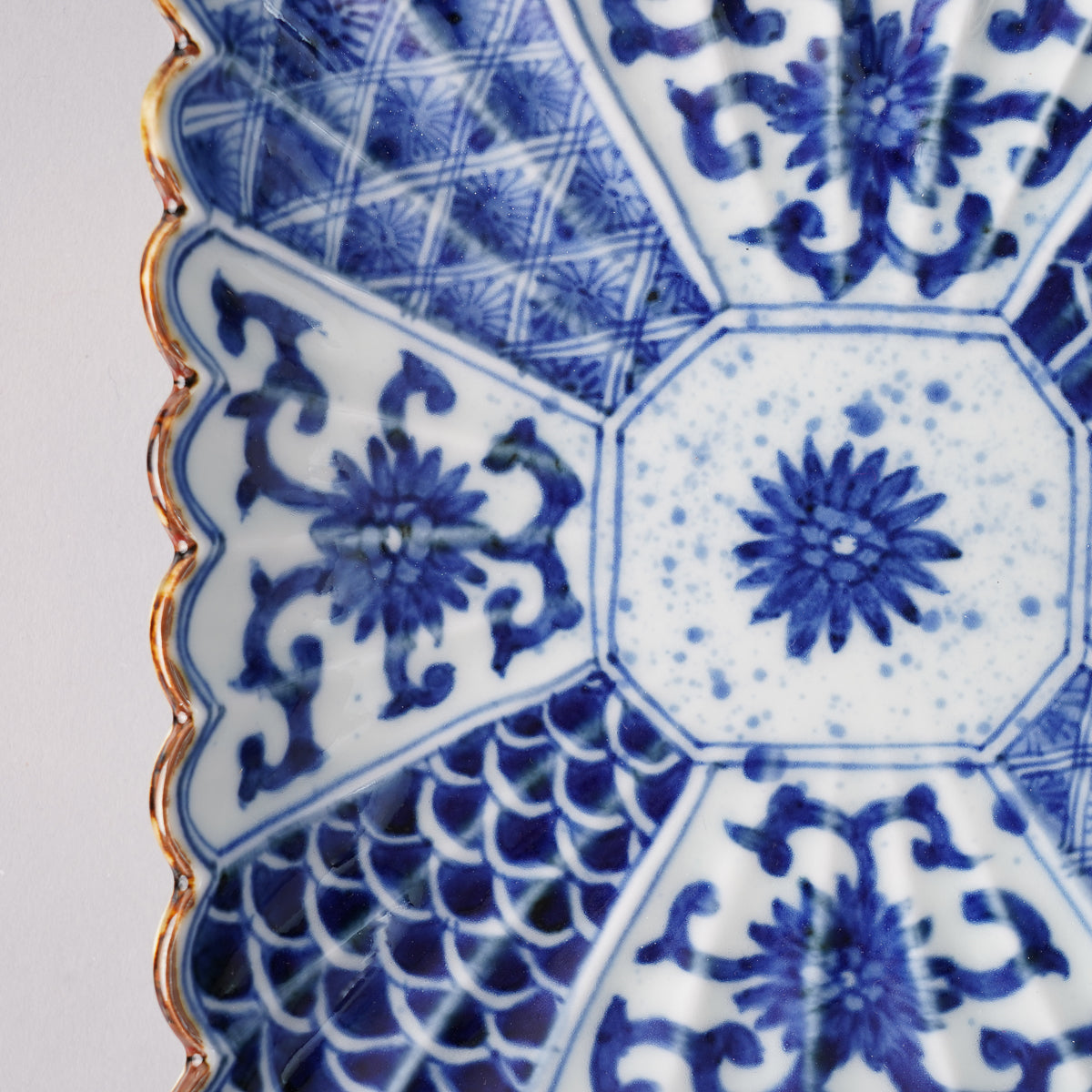 有田焼 染付割地紋 菊割長角六寸皿 18cm Fukusen Studio1156