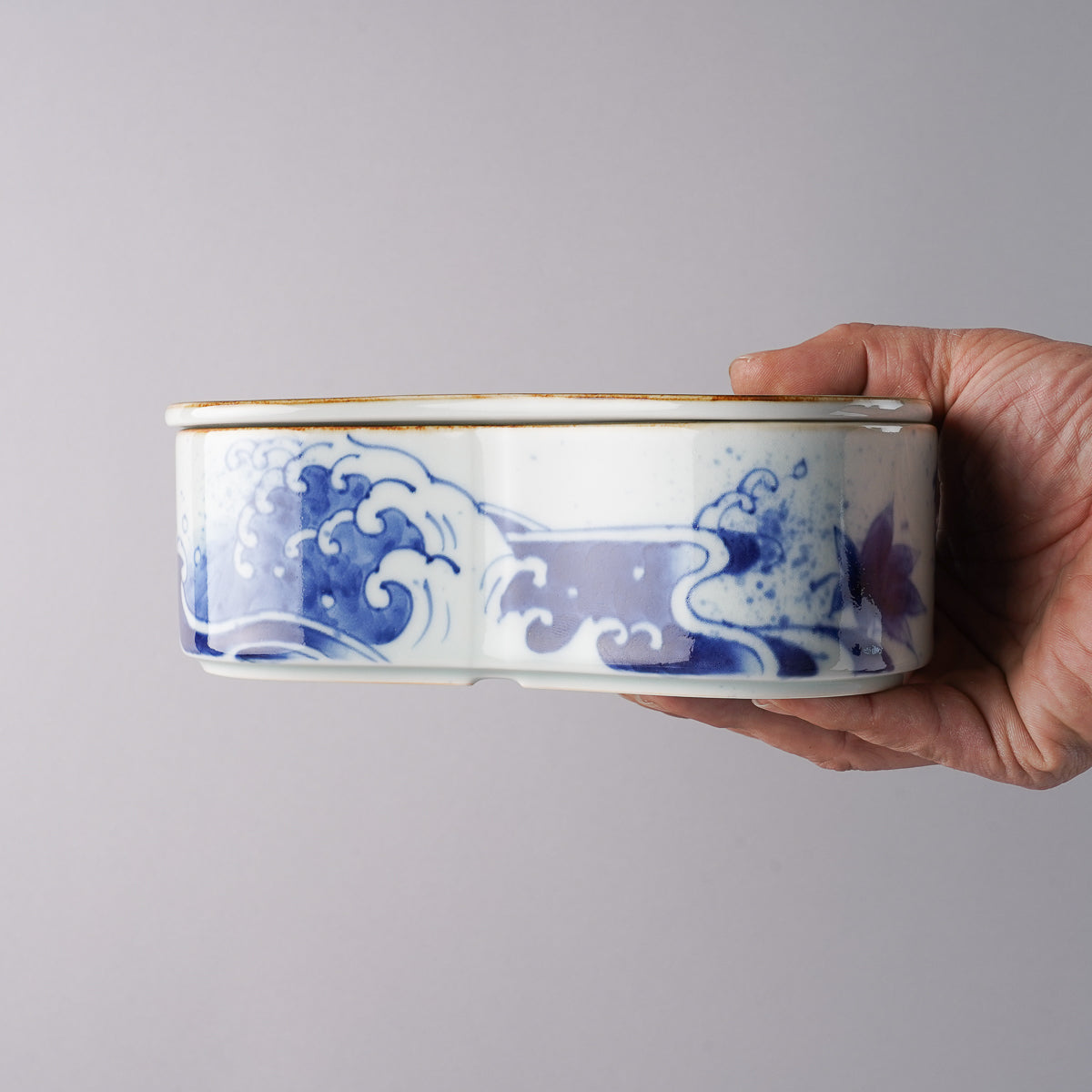 有田焼 染付 波濃春秋紋 繭型蓋物 20cm Fukusen Studio1156