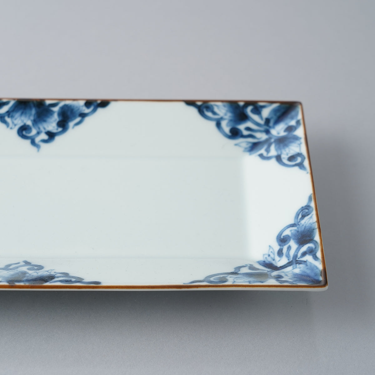 有田焼 染付 古染唐草紋 長角皿(S) 22.5m Housen Studio1156