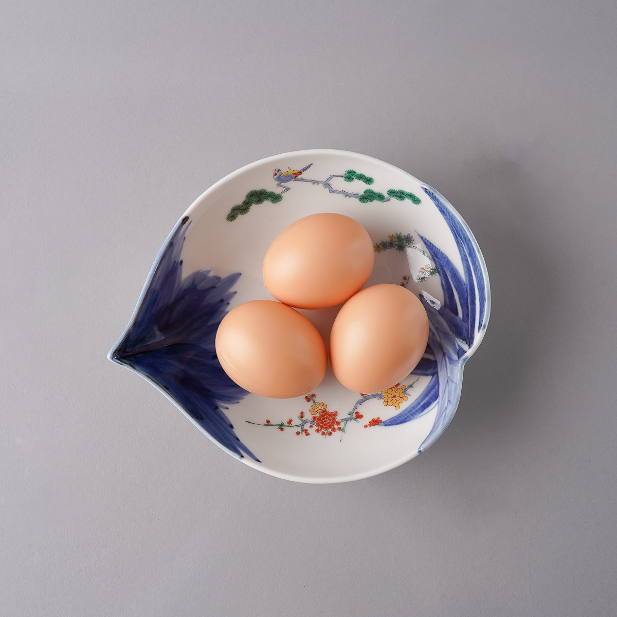 有田焼 錦松竹梅 桃型鉢 17cm Kouemon Studio1156