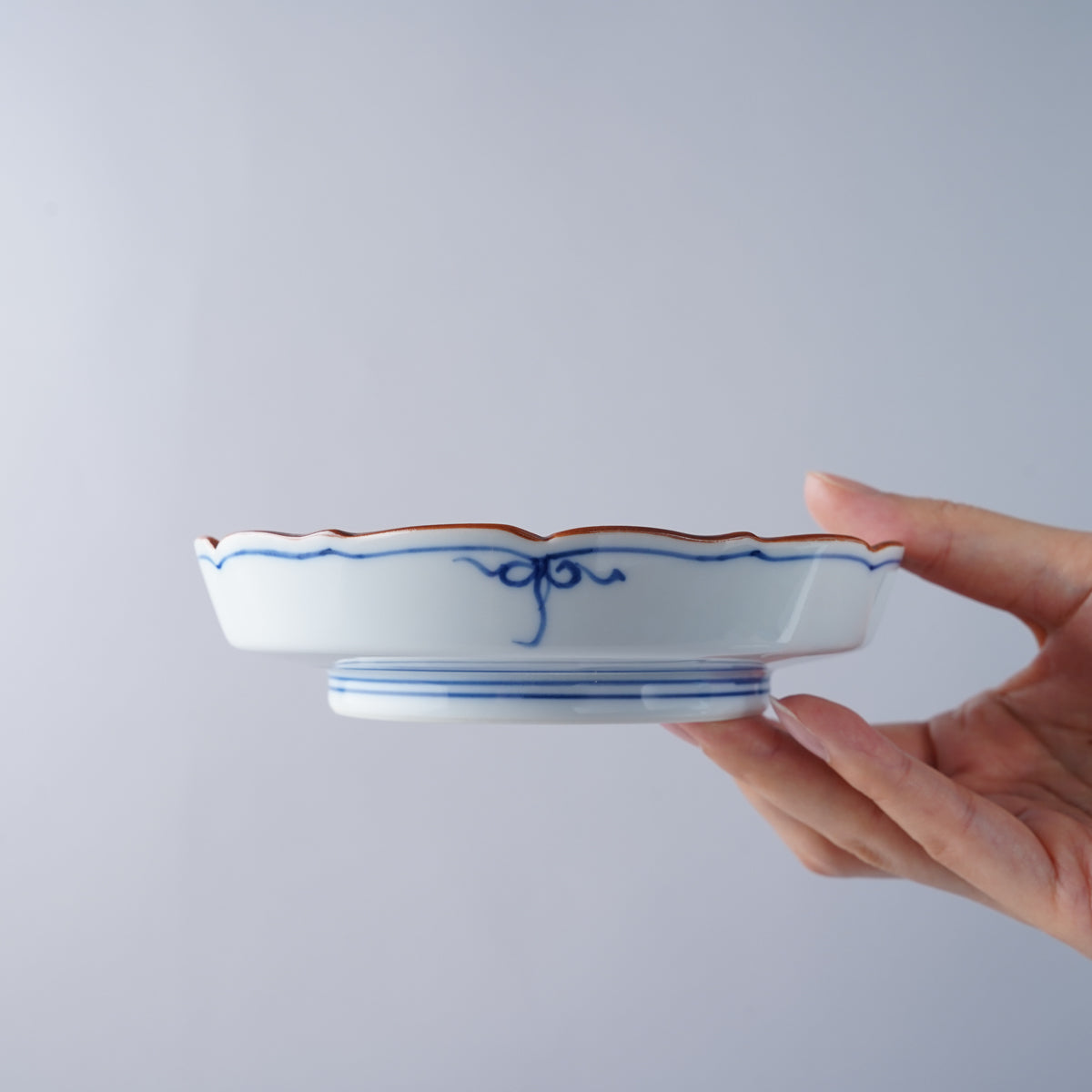 波佐見焼 瓔珞紋 桔梗渕立平皿 12.5cm Korin Studio1156