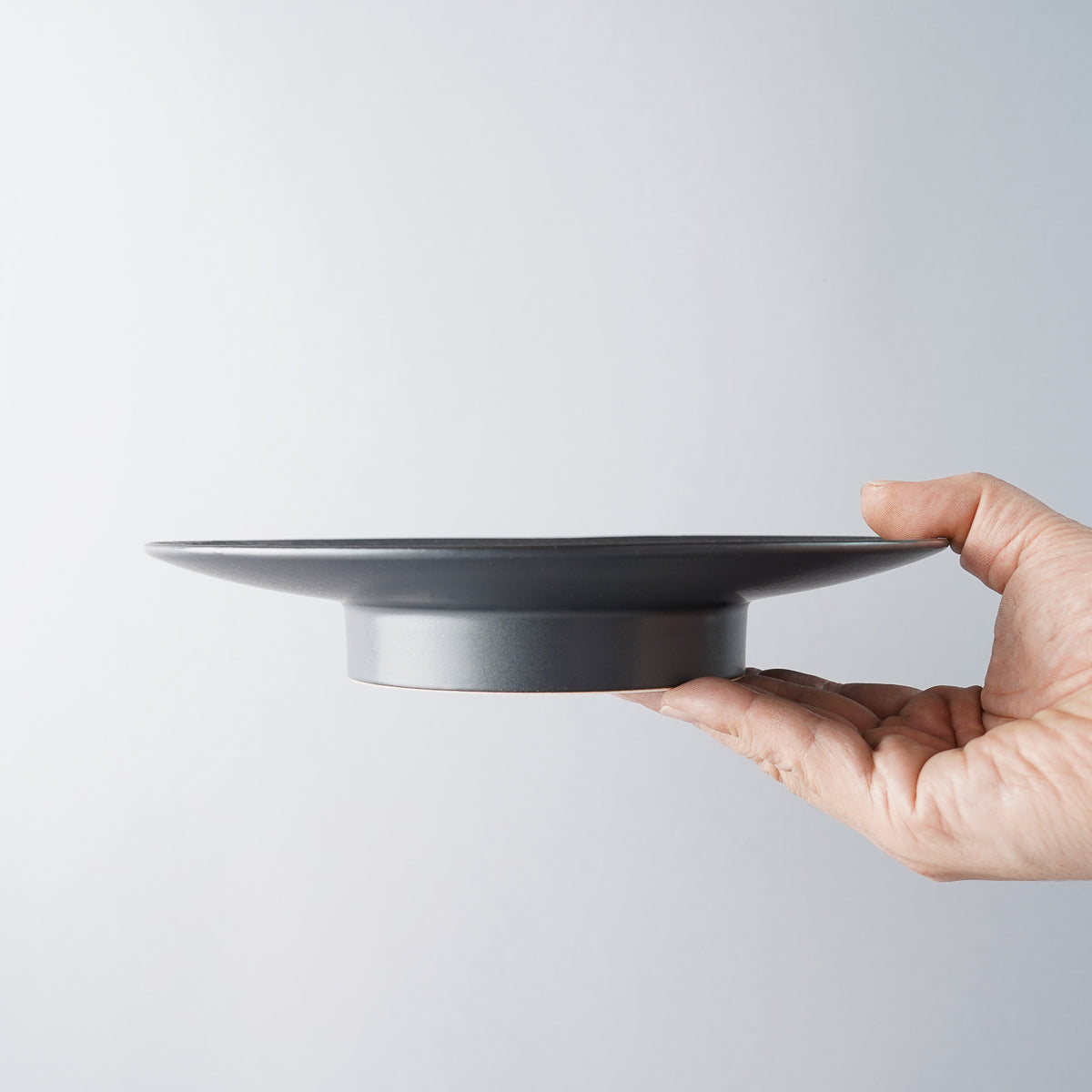 有田焼 泡化粧シリーズ 高台プレート(L) 22.5cm Kichiemon Studio1156