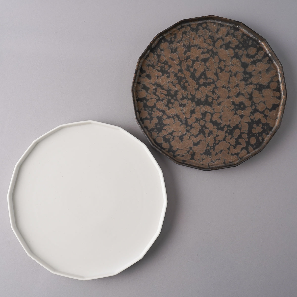 有田焼 十六角皿 (M) 21cm Kanezen Studio1156