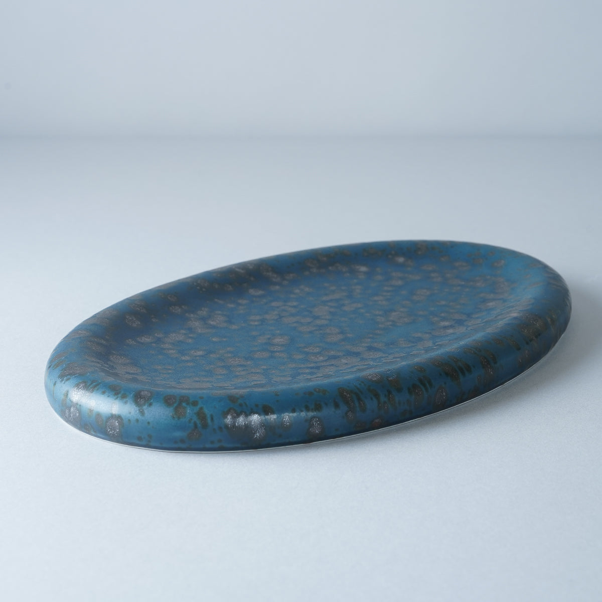 有田焼 窯変 オーバルプレート 26cm ネイビー Kanezen Studio1156