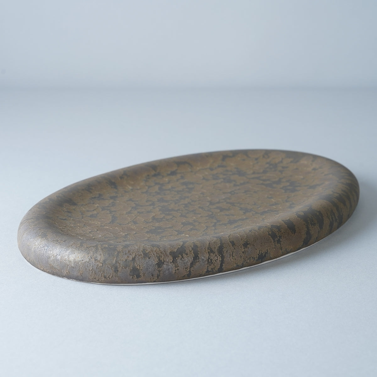 有田焼 窯変 オーバルプレート 26cm 銅金鱗 Kanezen Studio1156