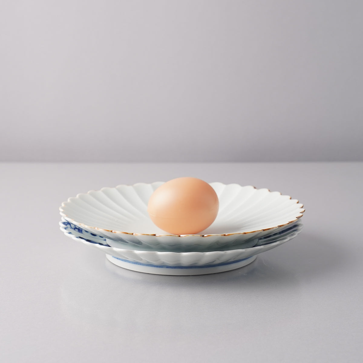 有田焼 白磁 菊花皿 18cm Kajiken Studio1156