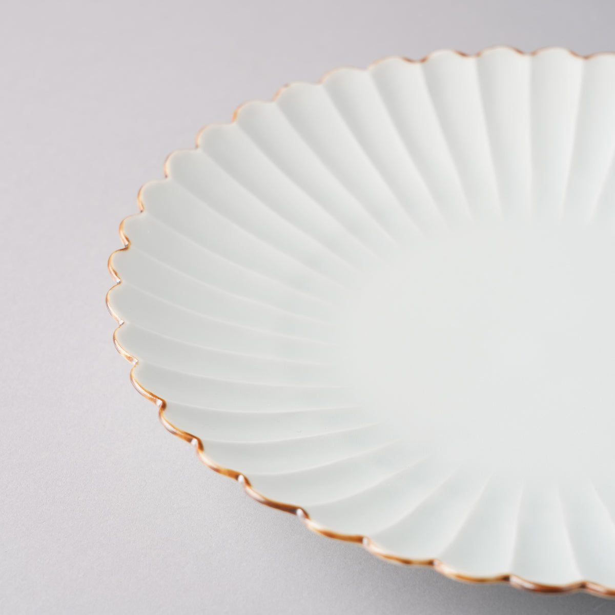 有田焼 白磁 菊花皿 21cm Kajiken Studio1156