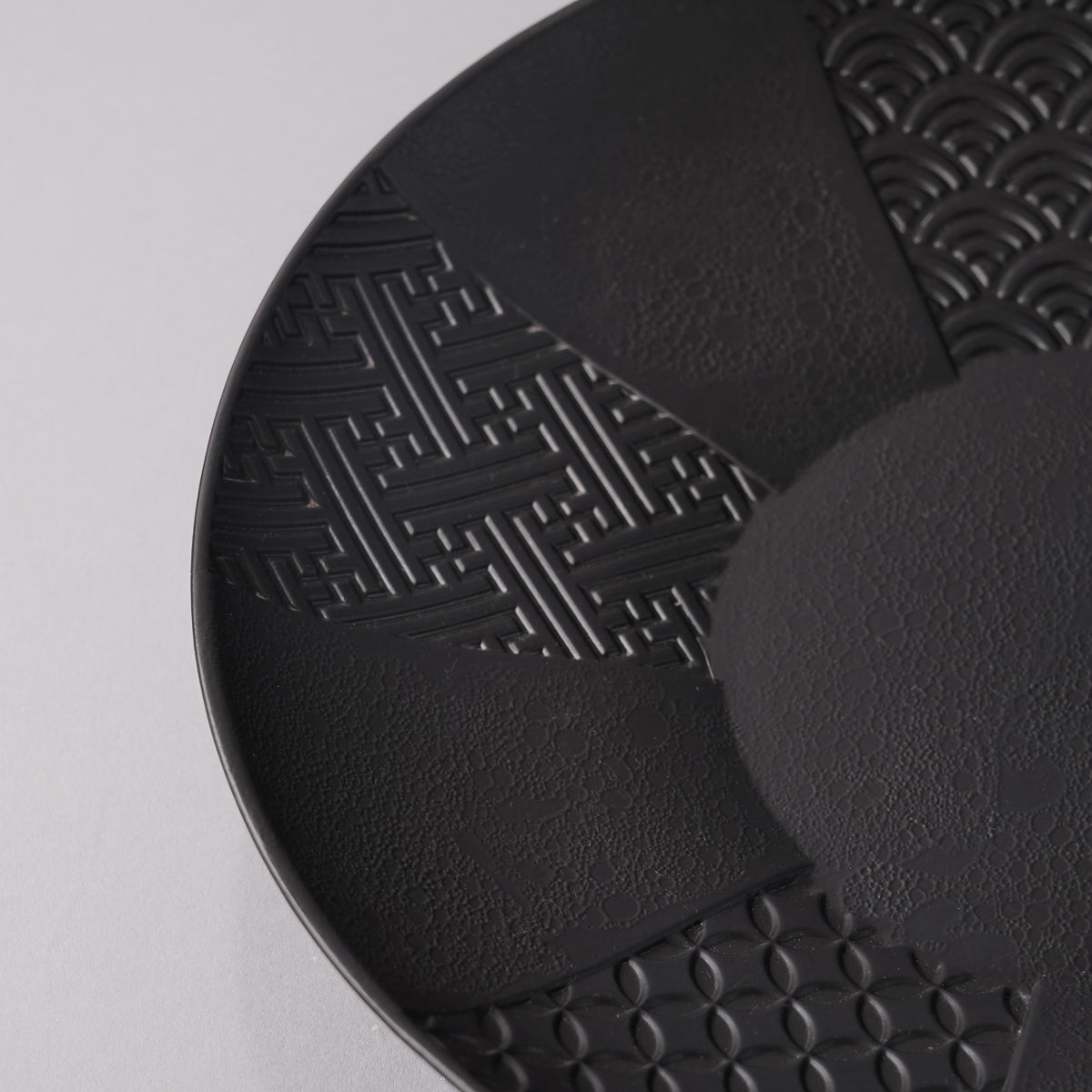 有田焼 浮彫深皿 27cm Kikoujin Studio1156