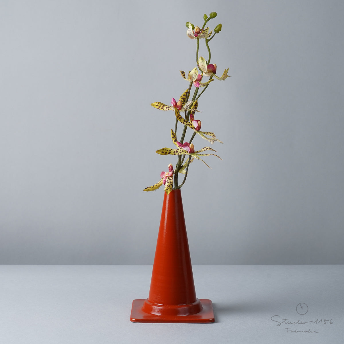 波佐見焼 CONE 一輪挿し 13cm Maruhiro Studio1156