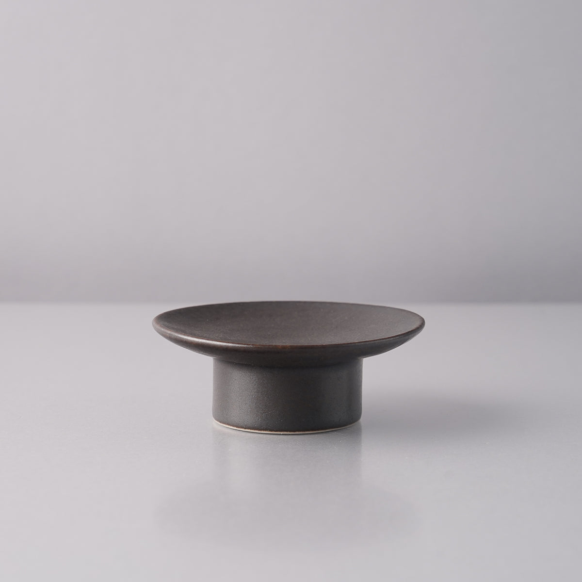 美濃焼 高台ディッシュ 8cm ブラック Mino-ware Studio1156