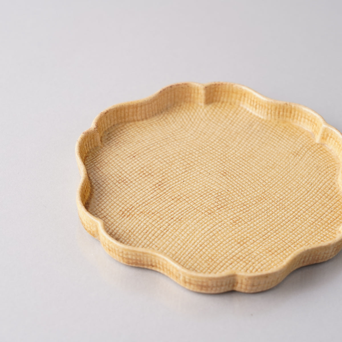 美濃焼 薄手 三寸輪花皿 11.5cm 茶 Mino-ware Studio1156