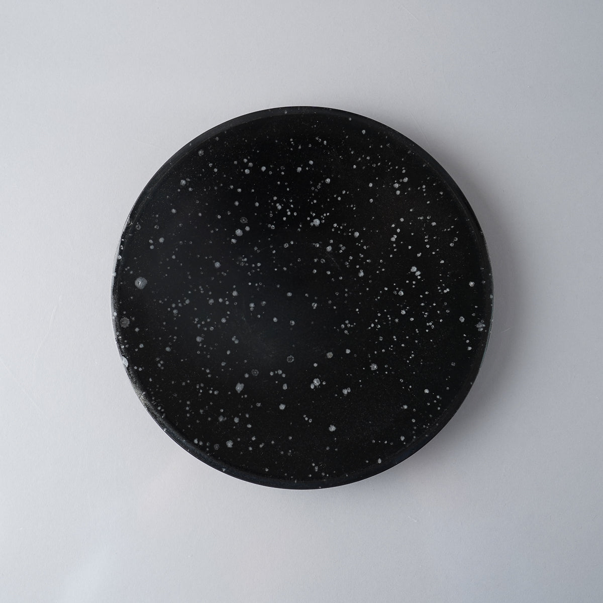 美濃焼 鉄華 ラウンドプレート(M) 21cm 黒 Mino-ware Studio1156