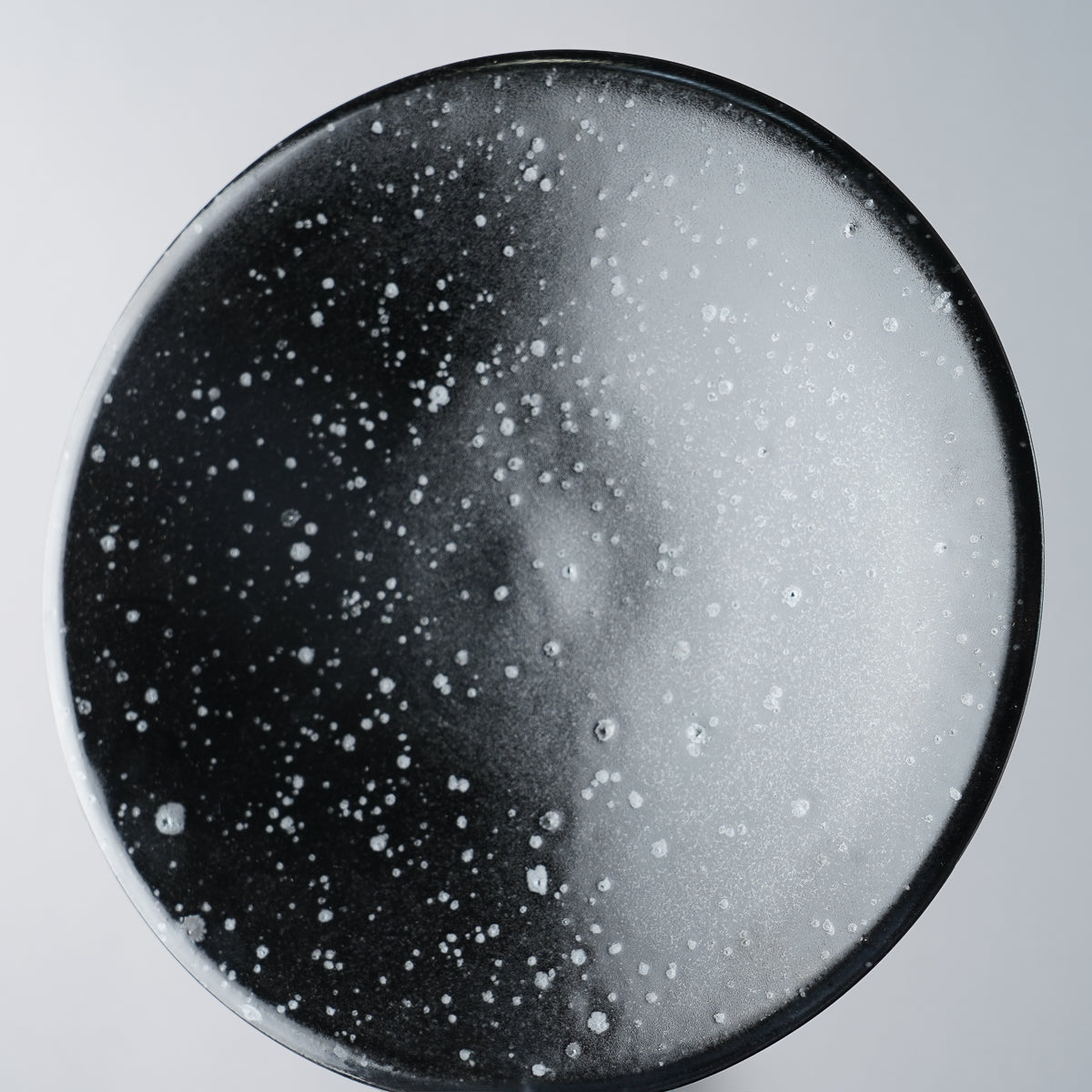 美濃焼 鉄華 ラウンドプレート(M) 21cm Mino-ware Studio1156