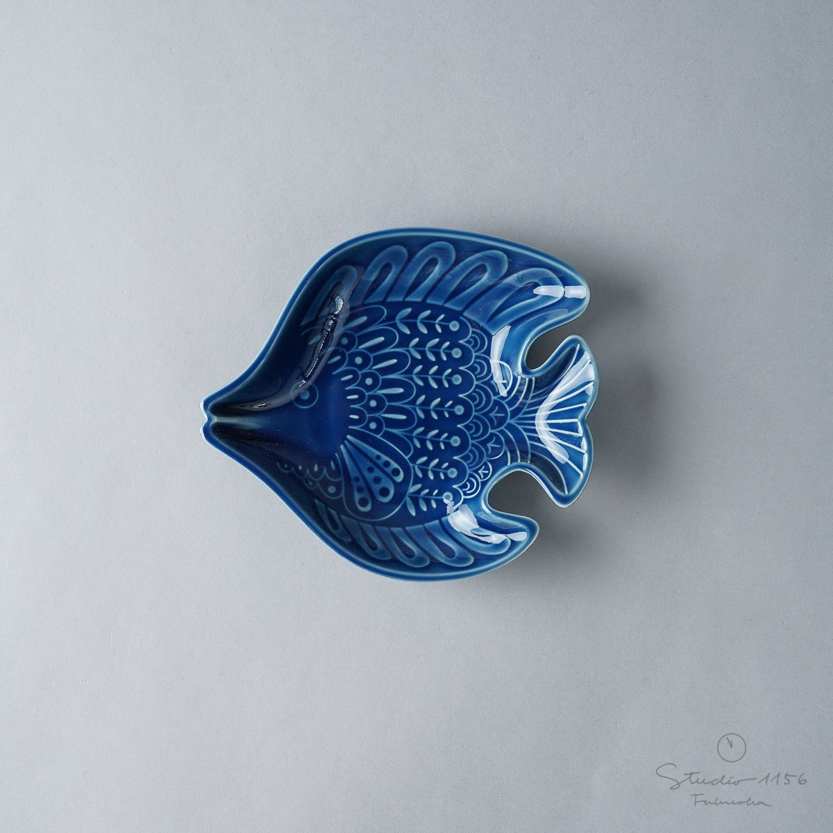 波佐見焼 アールシーボリ チョウチョウウオ科 小皿 12cm ダークブルー natural69 Studio1156