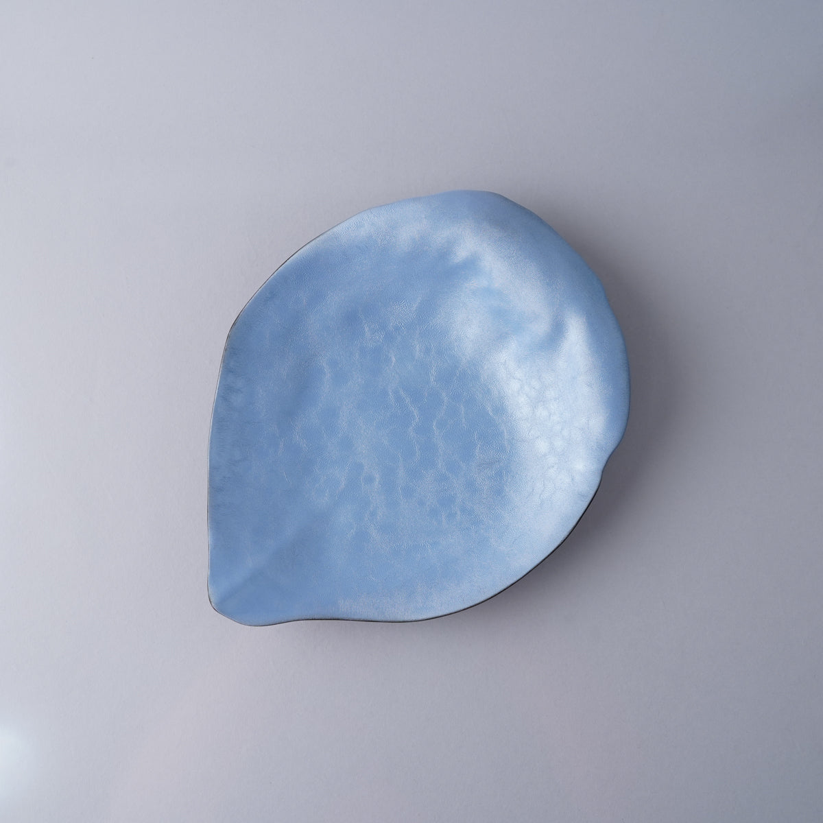 有田焼 薔薇の花びらプレート 23.5cm シャインブルー Riso Studio1156