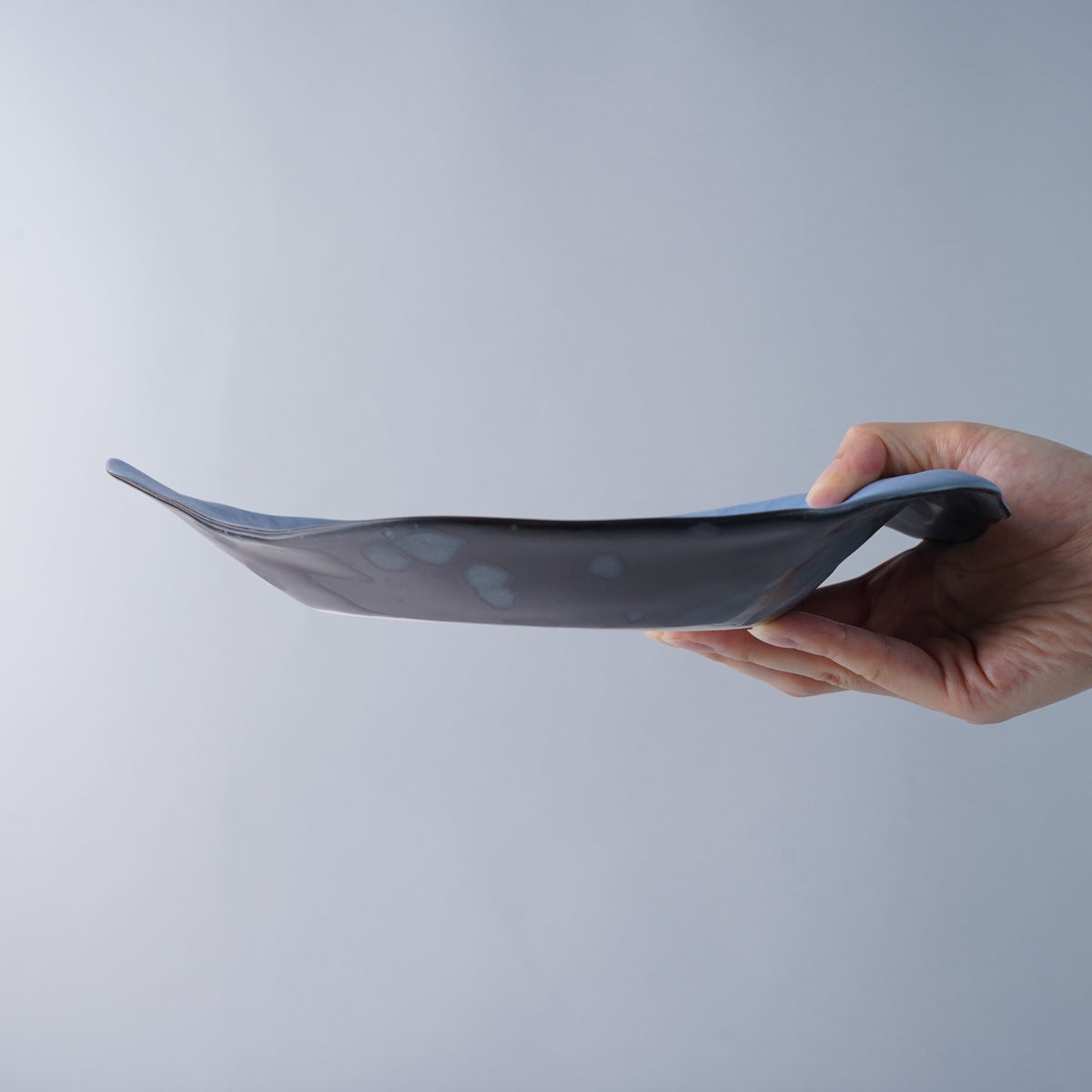 有田焼 薔薇の花びらプレート 23.5cm Riso Studio1156