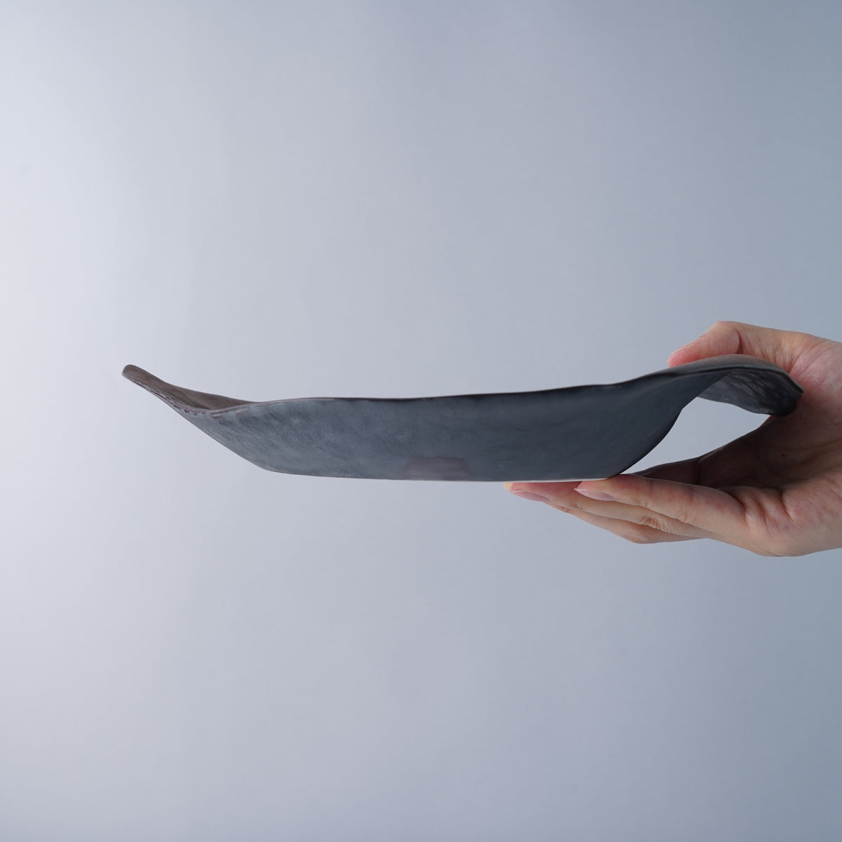 有田焼 薔薇の花びらプレート 23.5cm Riso Studio1156