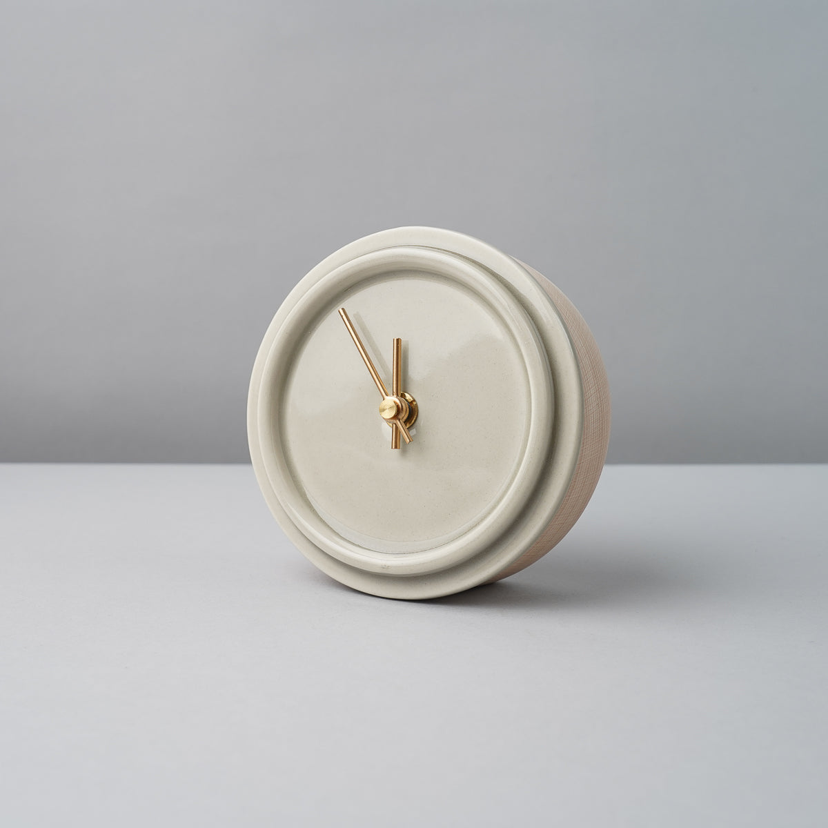 美濃焼 TILE WOOD CLOCK 陶器時計 置き時計 電池付 ペールグレー(WP-11) SUGY Studio1156