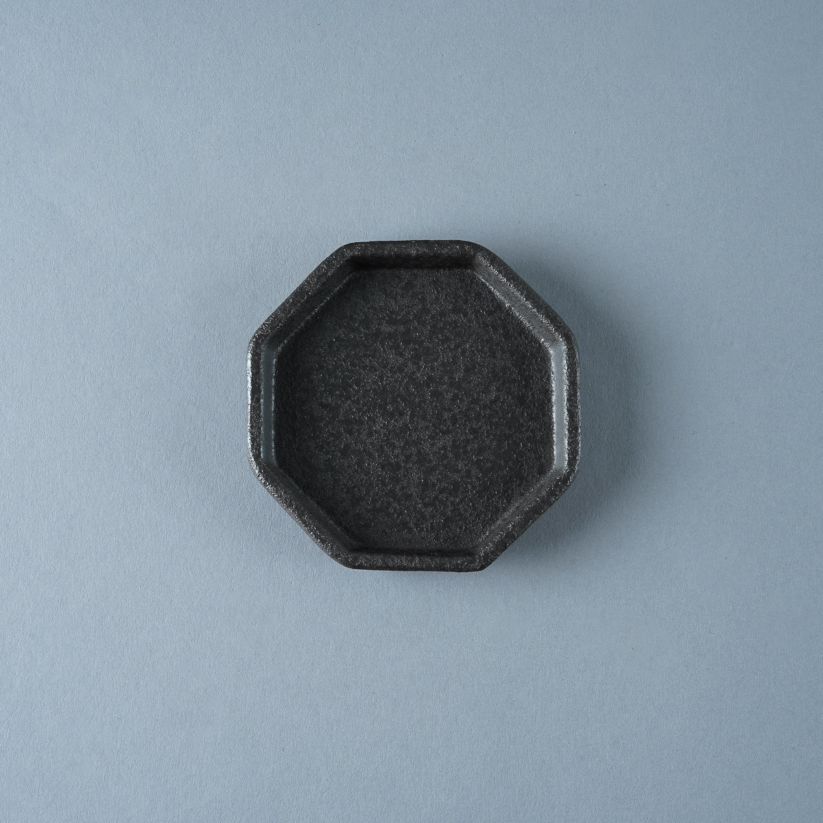 美濃焼 アニス 八角プレート 7cm BK Sakuzan Studio1156