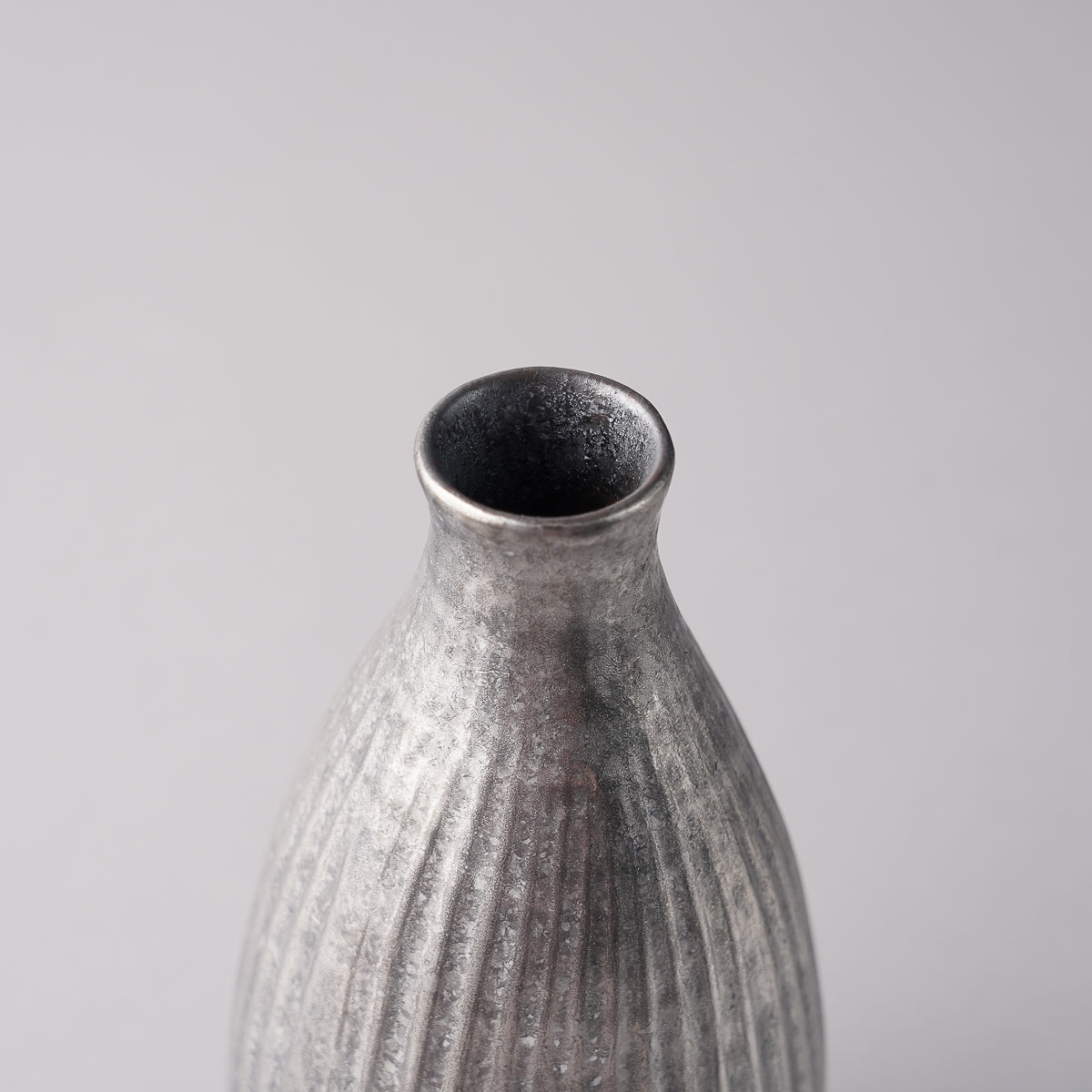 有田焼 線彫一合徳利 220ml Touetsu Studio1156