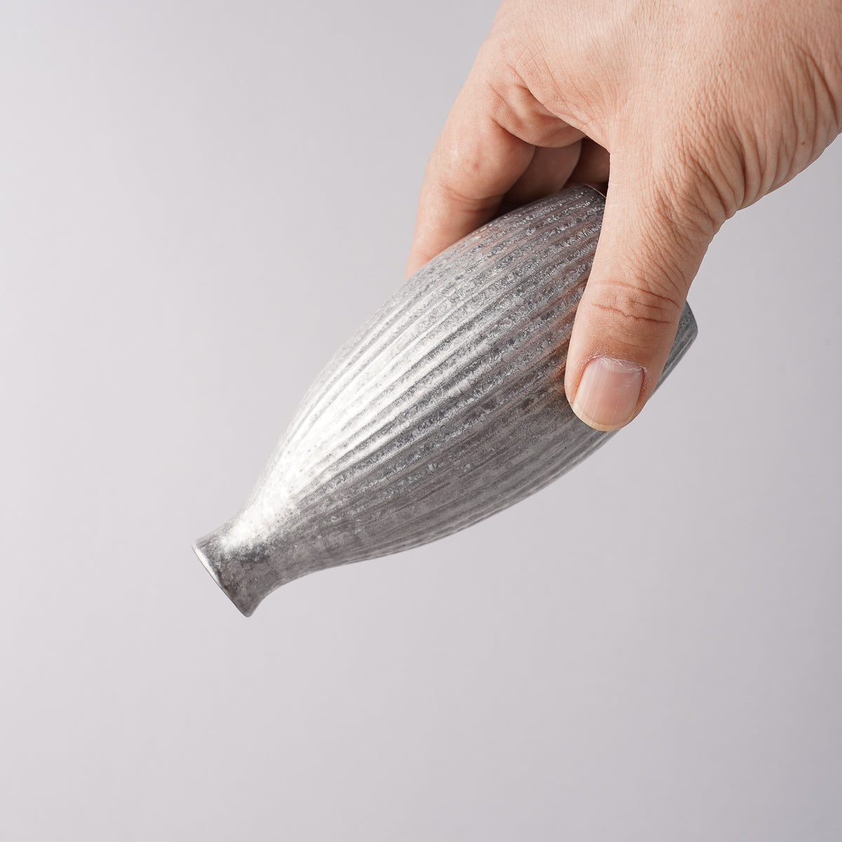 有田焼 線彫一合徳利 220ml Touetsu Studio1156