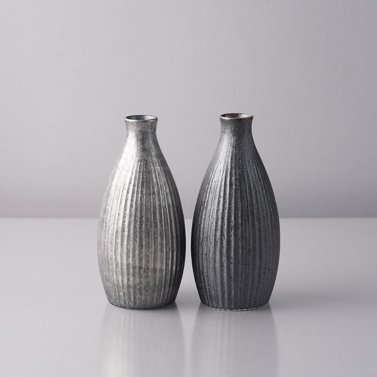 有田焼 線彫一合徳利 220ml Touetsu Studio1156