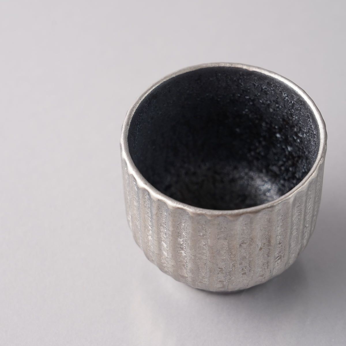 有田焼 線彫ぐい呑み 55ml Touetsu Studio1156