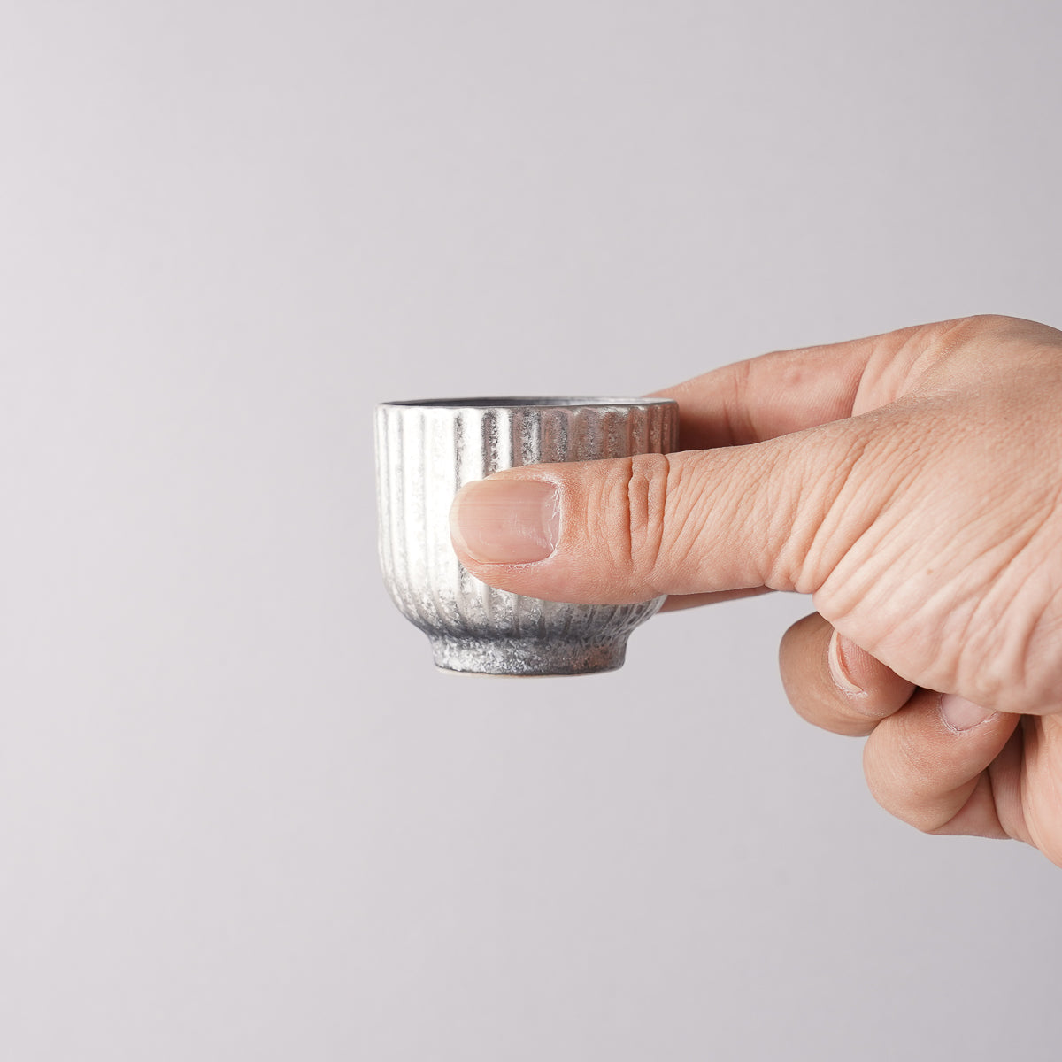 有田焼 線彫ぐい呑み 55ml Touetsu Studio1156