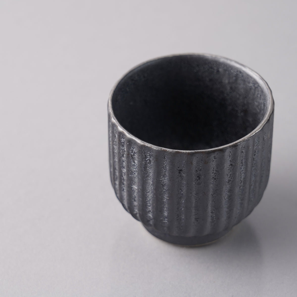 有田焼 線彫ぐい呑み 55ml Touetsu Studio1156