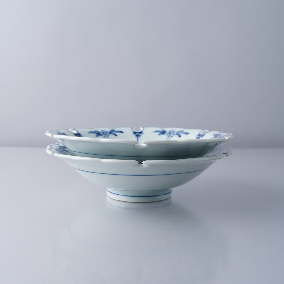 波佐見焼 染付 割草花兎紋 雪輪銘々皿 15.5cm Takayama Studio1156