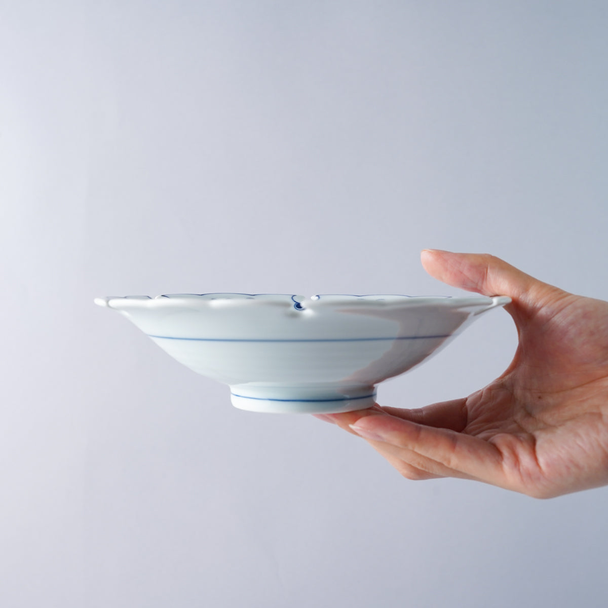 波佐見焼 染付 割草花兎紋 雪輪銘々皿 15.5cm Takayama Studio1156