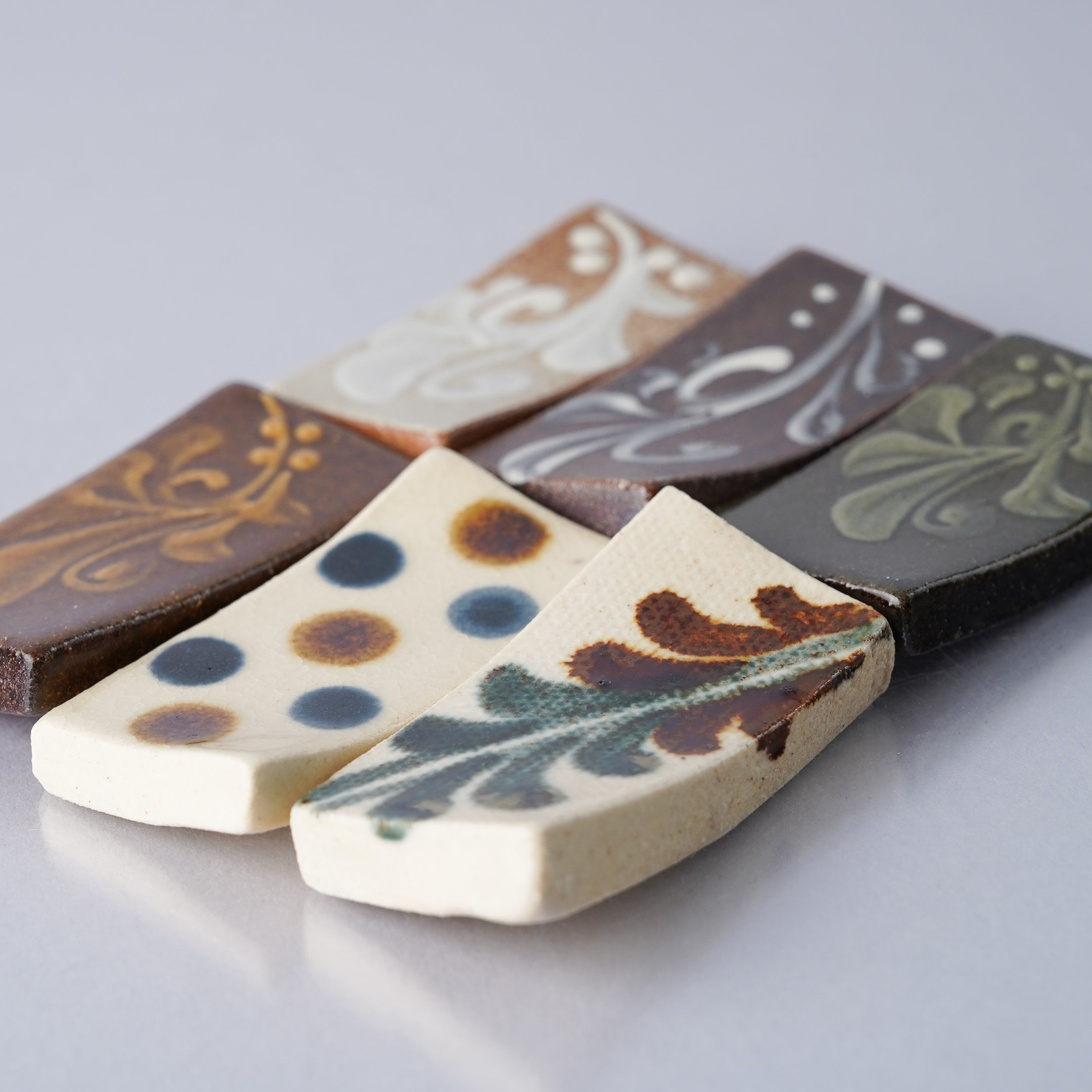 壺屋焼 やちむん 箸置き 5cm Toushin Studio1156