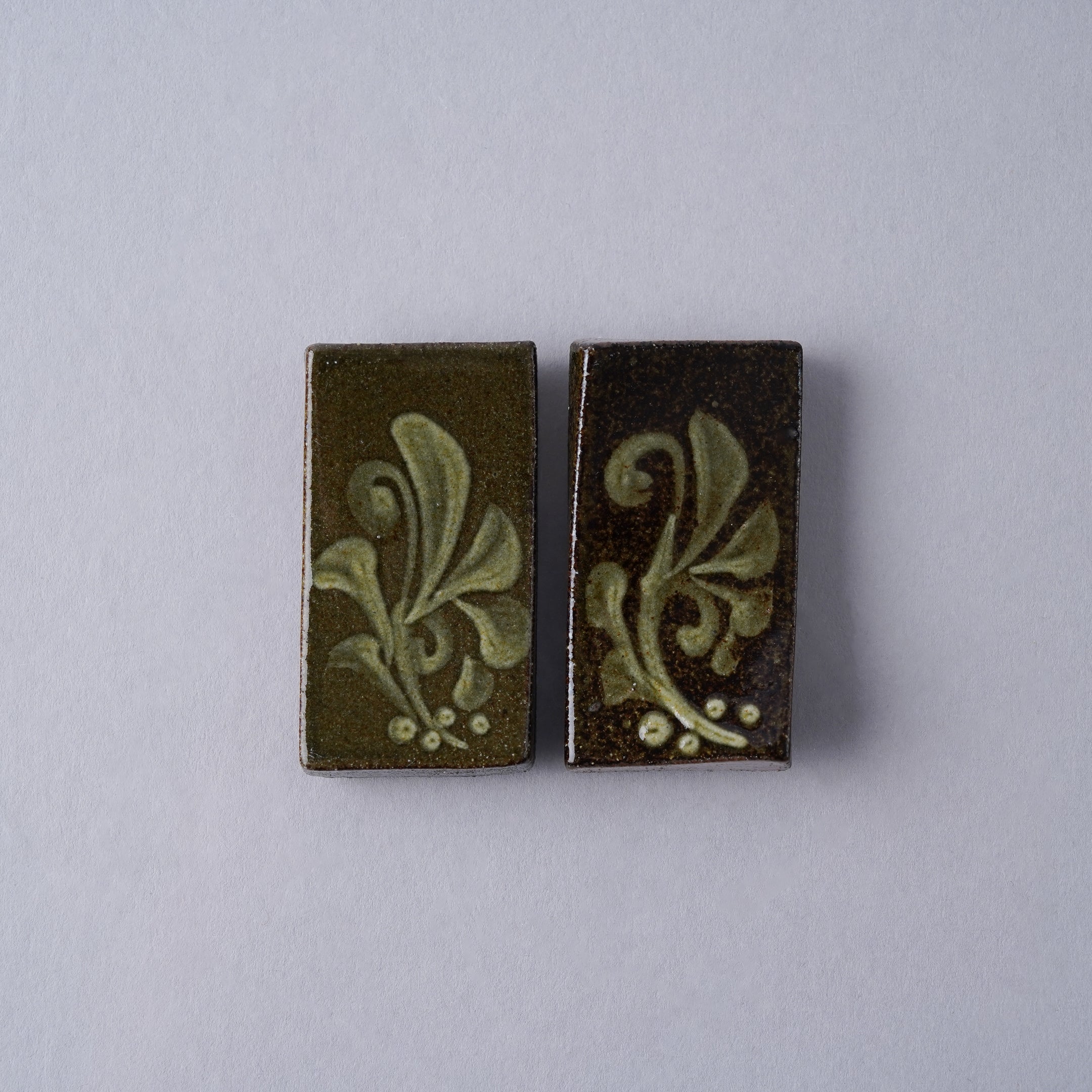 壺屋焼 やちむん 箸置き 5cm Toushin Studio1156