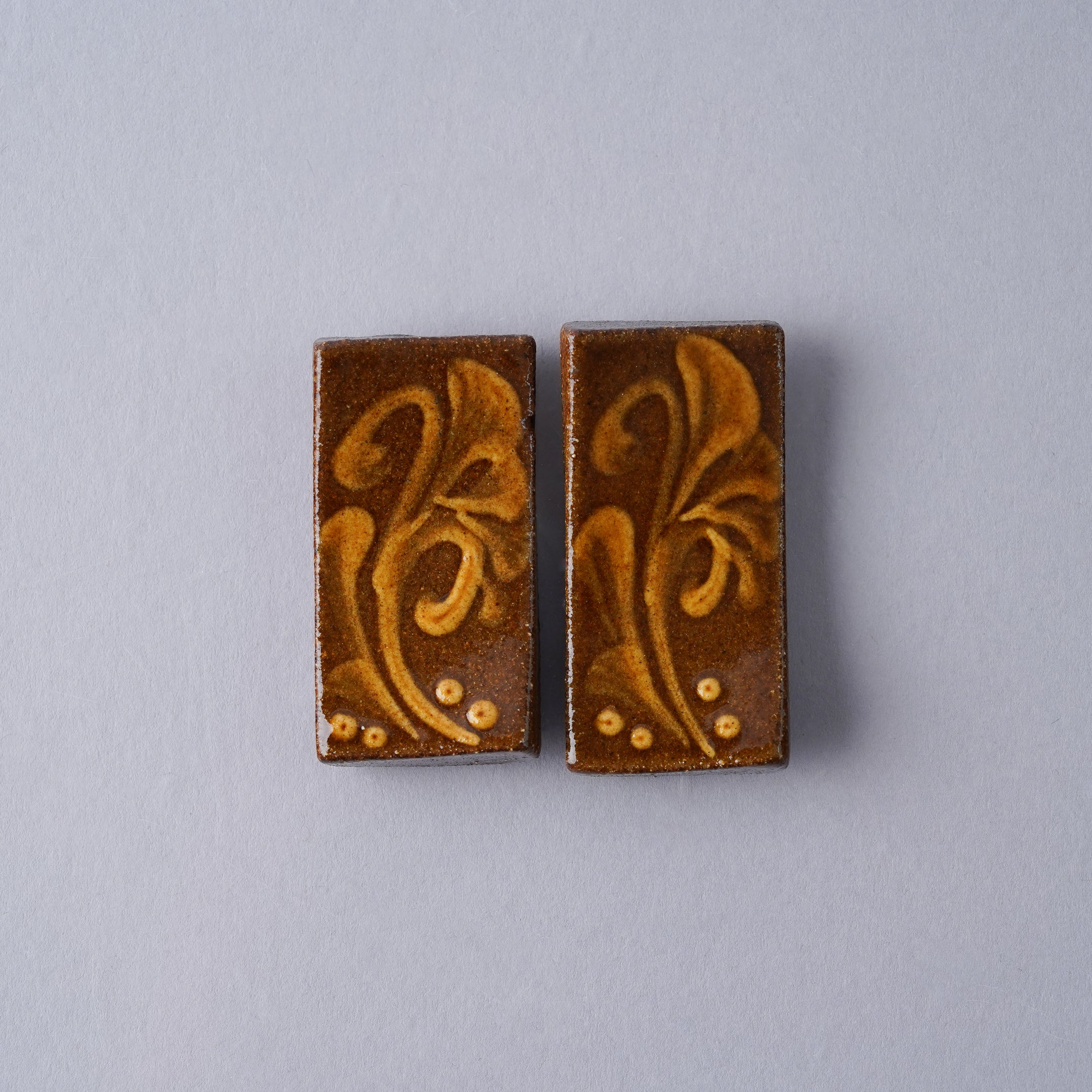 壺屋焼 やちむん 箸置き 5cm Toushin Studio1156