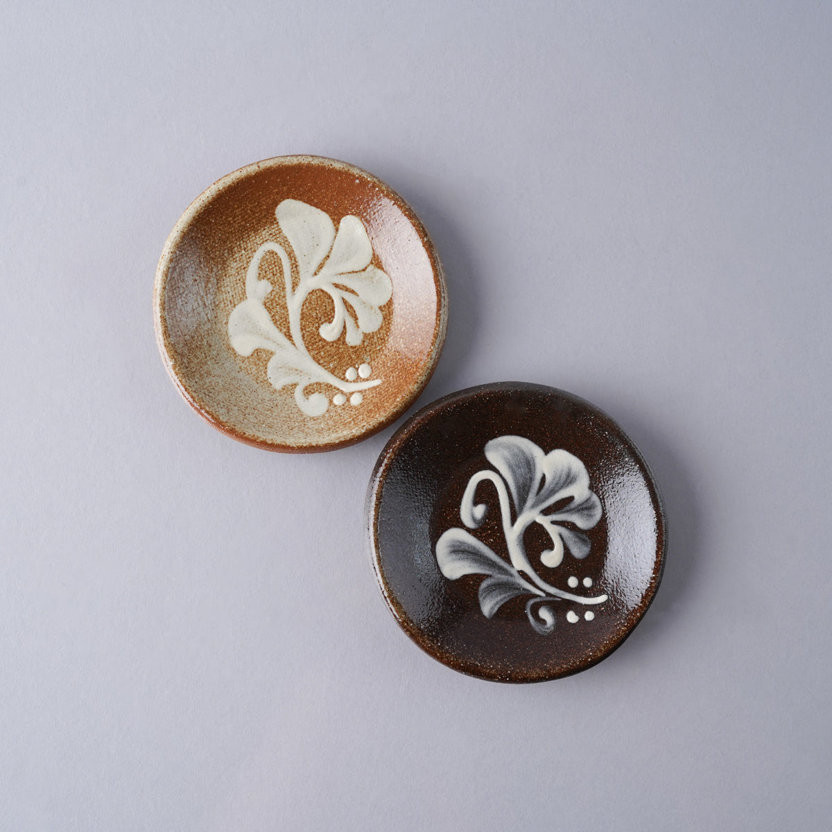 壺屋焼 やちむん 白一珍 三寸皿 9.5cm Toushin Studio1156