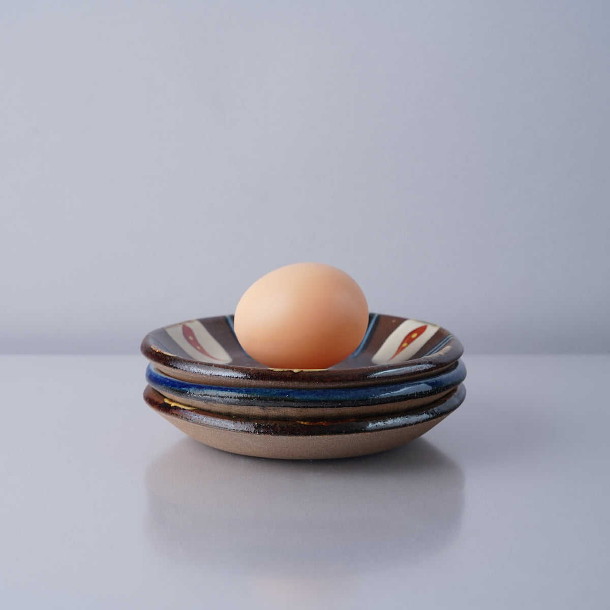 壺屋焼 やちむん 赤絵刷毛目 四寸皿 13cm Toushin Studio1156