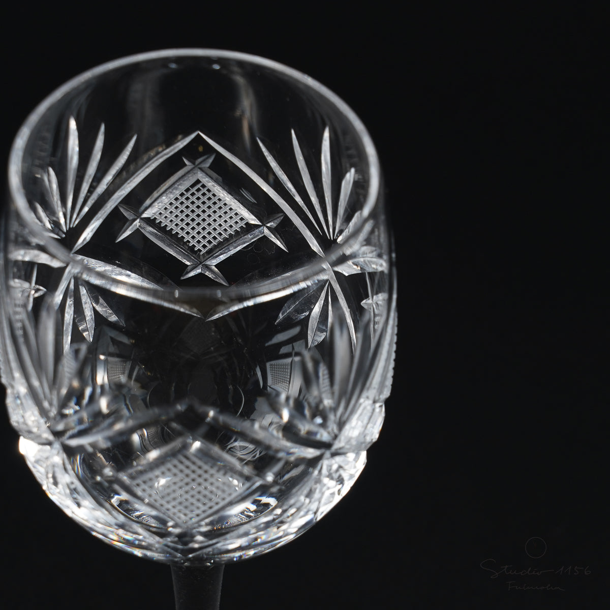 ガラス食器 セミクリスタル 切子ハンドカット 飛鳥 ワイングラス 150ml [廃番特価品] Yoshinuma-glass Studio1156