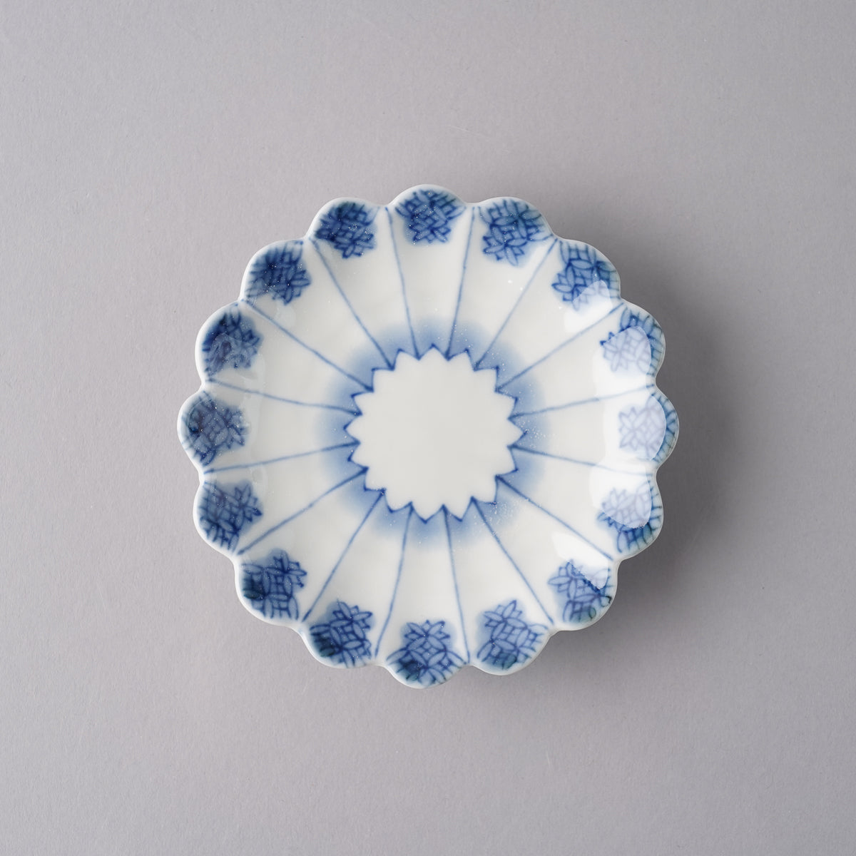 肥前吉田焼 七宝菊型手塩皿 9.5cm 染付七宝紋 Yozan Studio1156