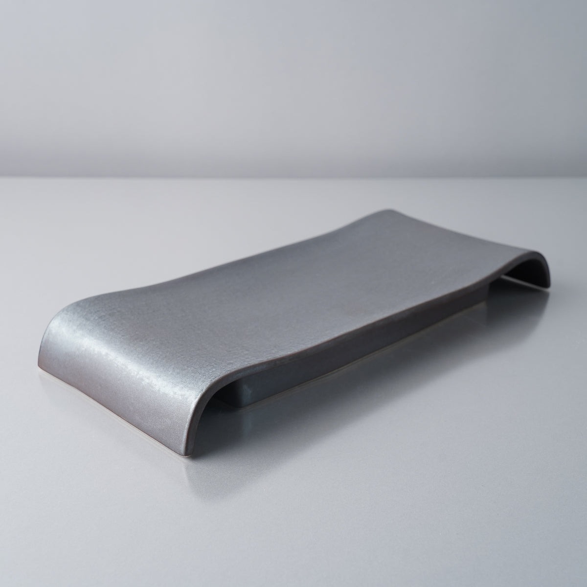 有田焼 ブリッジプレート 27.5cm 鉄釉 Zuiho Studio1156