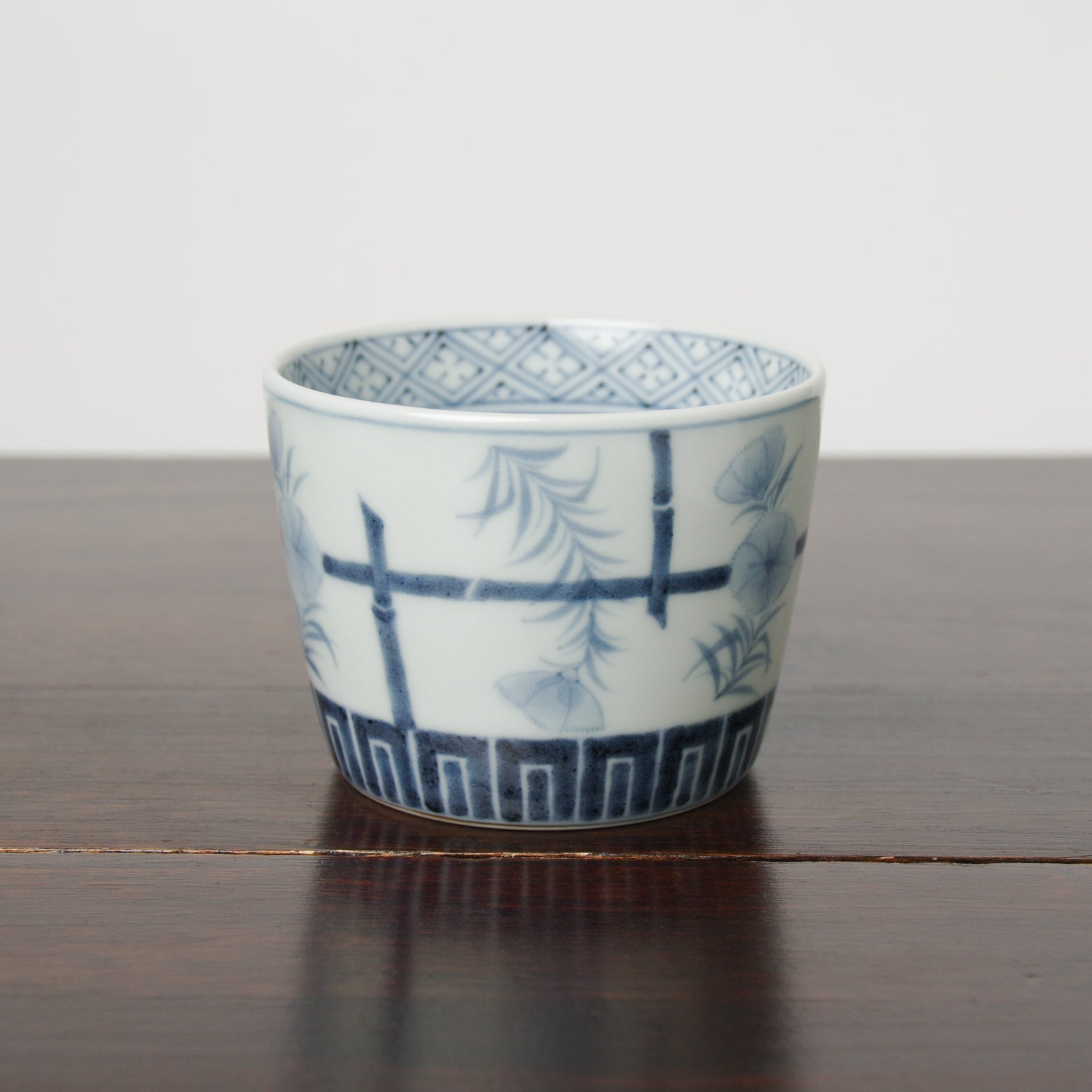 有田焼 染付 竹垣撫子文 そば猪口(大) 220ml Riso Studio1156