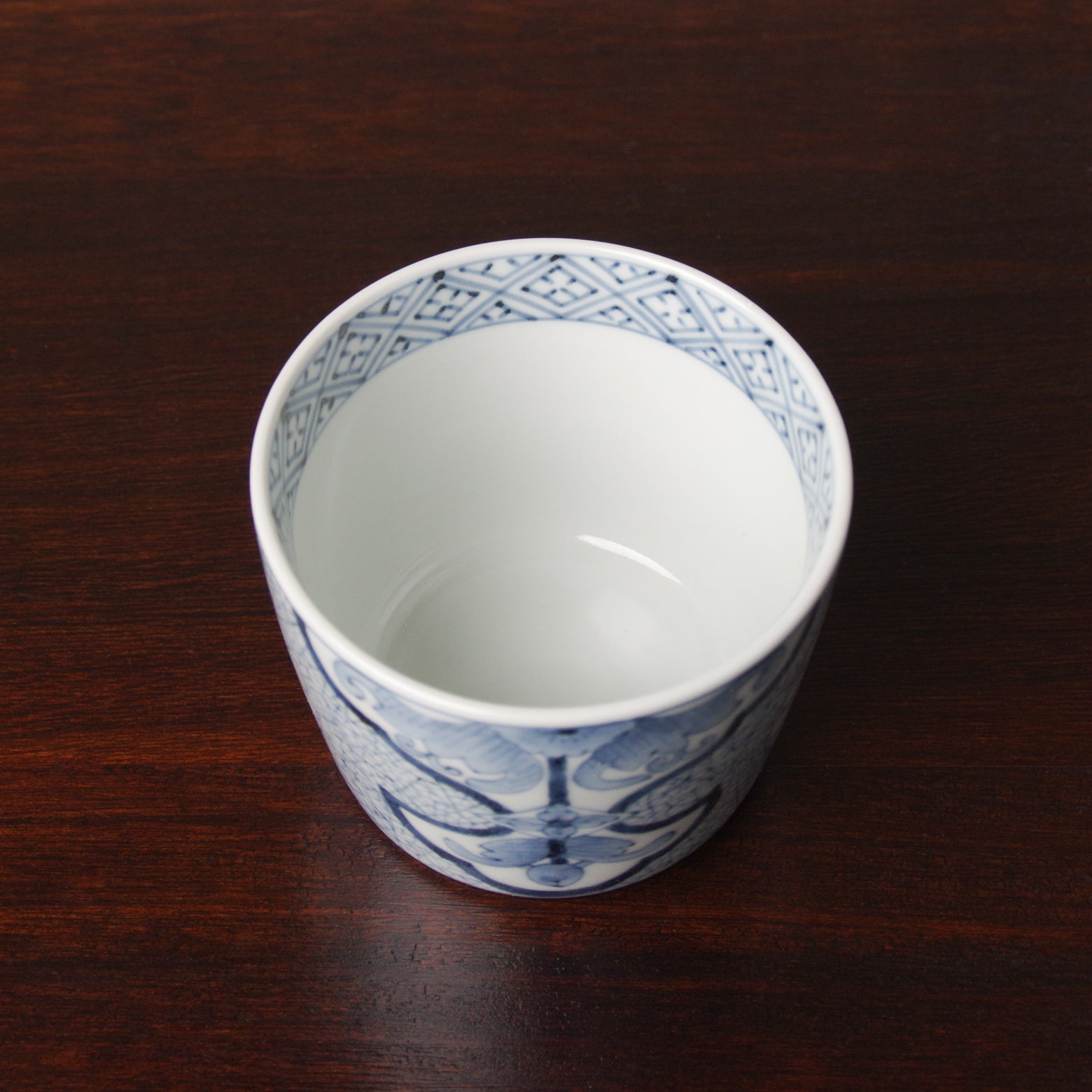 有田焼 染付 氷裂唐花文 そば猪口(大) 220ml Riso Studio1156