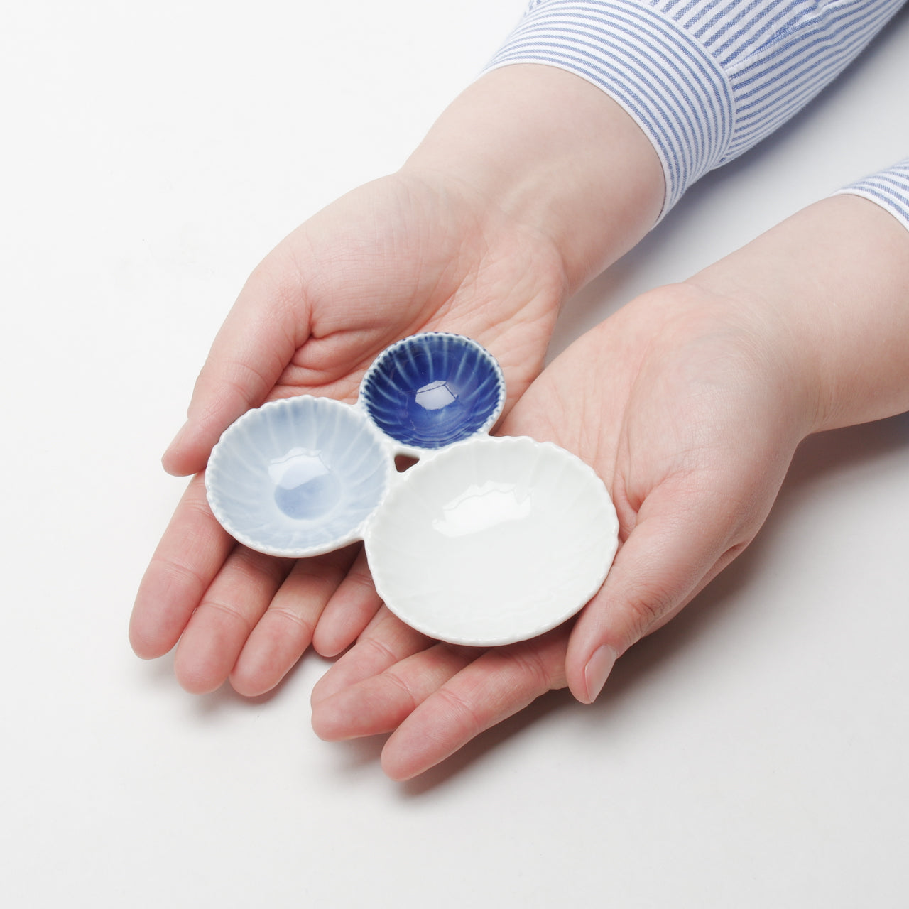 有田焼 花型三種皿 12.5cm Denpei Studio1156