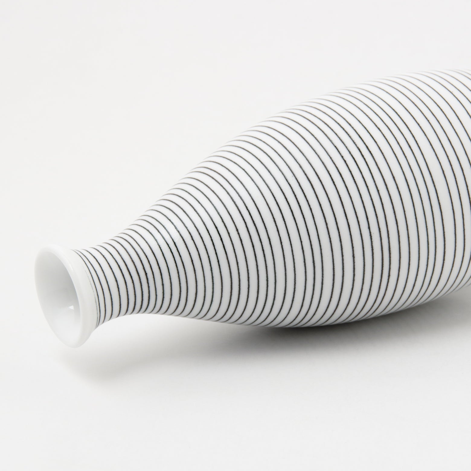 有田焼 黒呉須象嵌 1合徳利 190ml Riso Studio1156