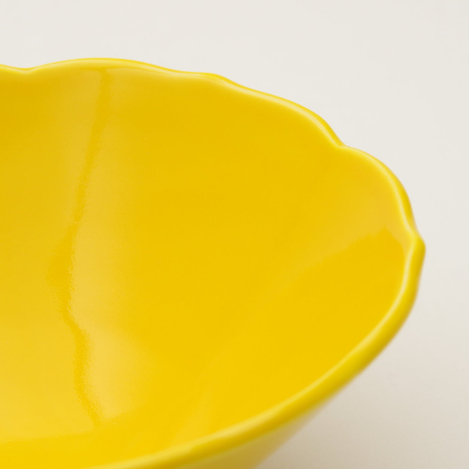 波佐見焼 黄釉 桔梗渕高台中付 12cm Korin Studio1156