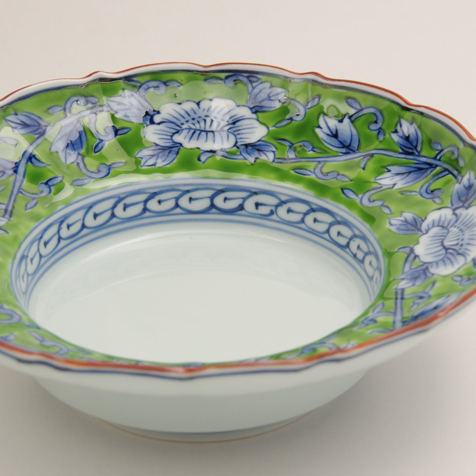 波佐見焼 錦 牡丹唐草 広渕深皿(緑) 15.5cm Korin Studio1156