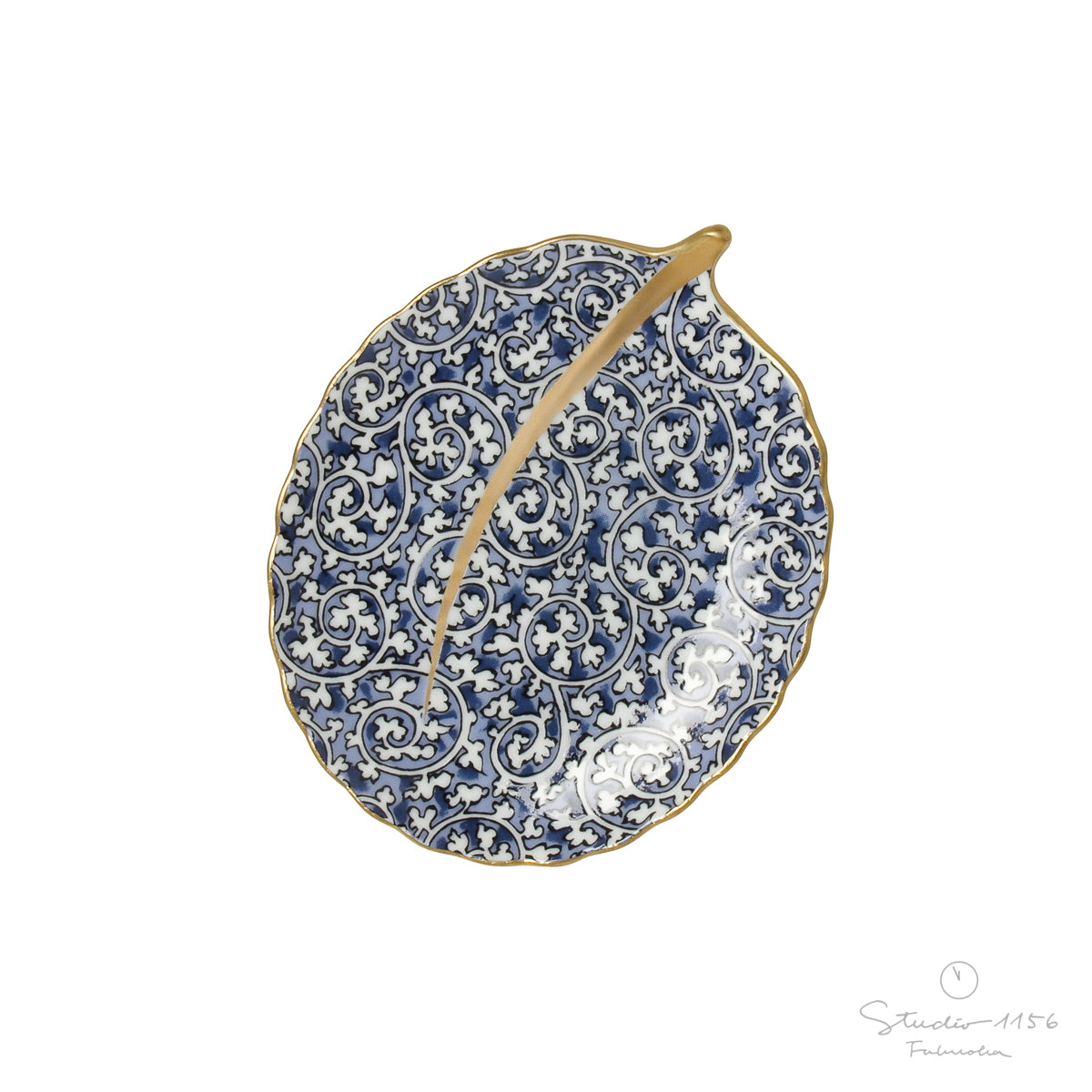 有田焼 蛸唐草 木の葉型銘々皿(小) 11cm 青 ARITA PORCELAIN LAB Studio1156