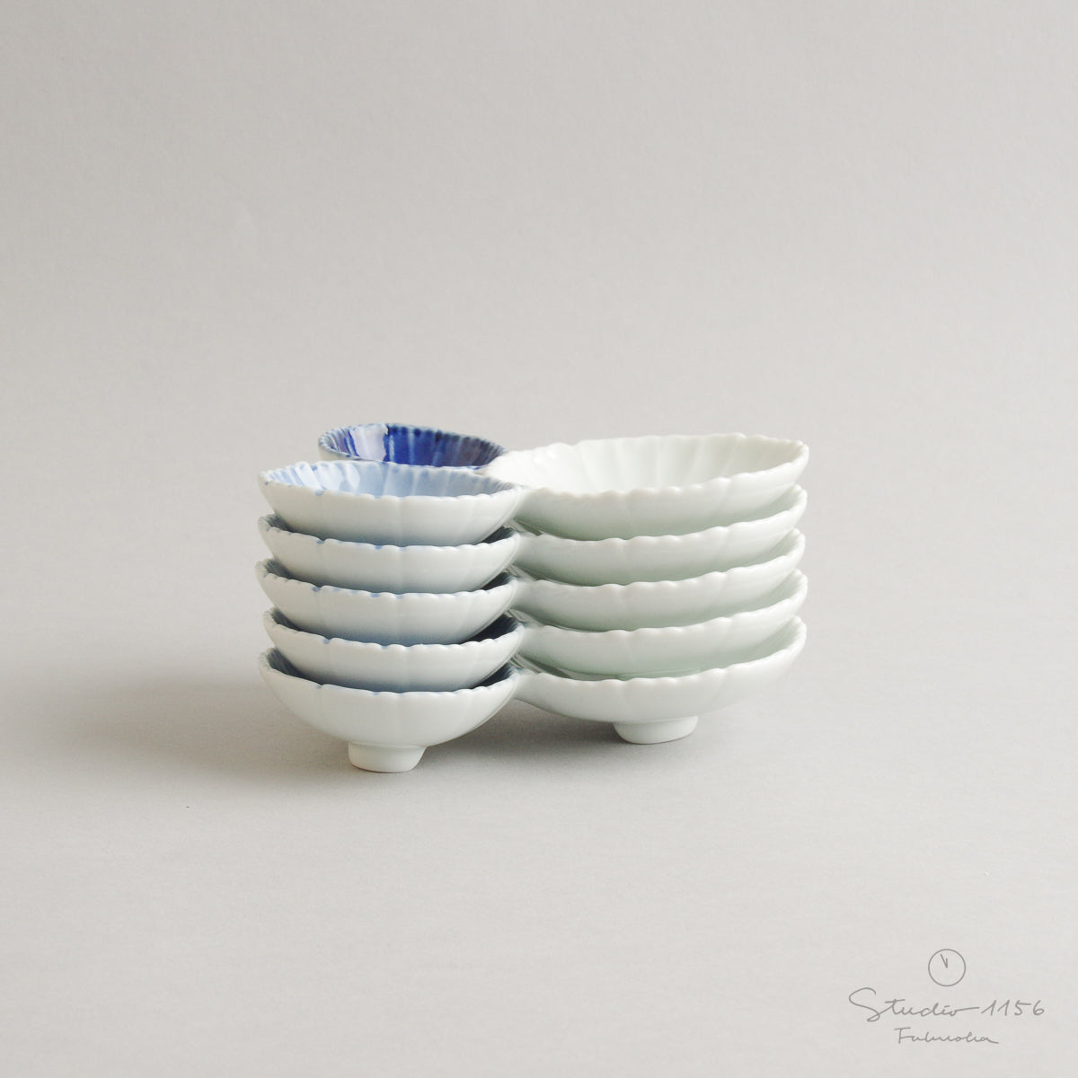 有田焼 花型三種皿 12.5cm Denpei Studio1156