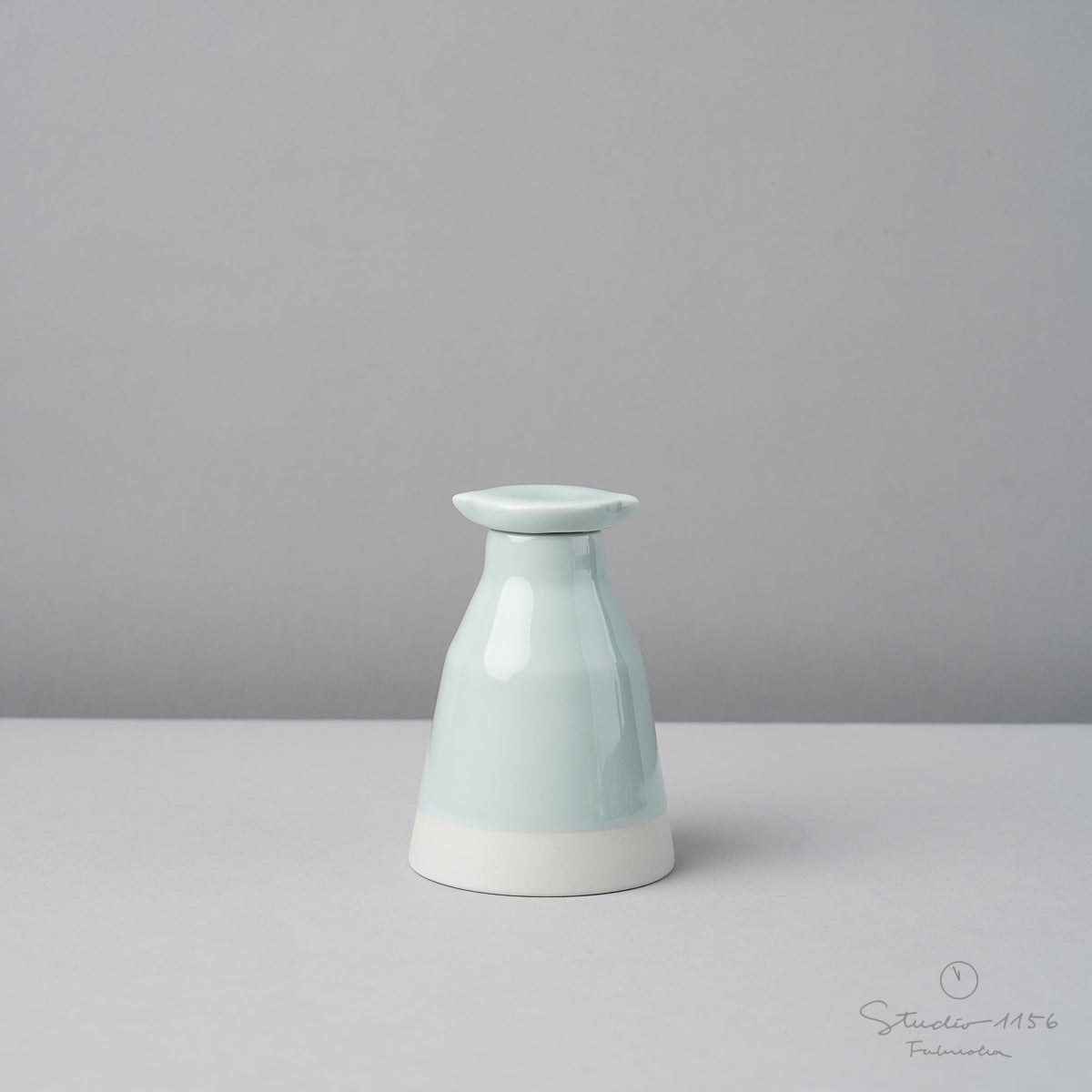 波佐見焼 es soy pot (S) 醤油さし 75ml 青磁釉 essence Studio1156